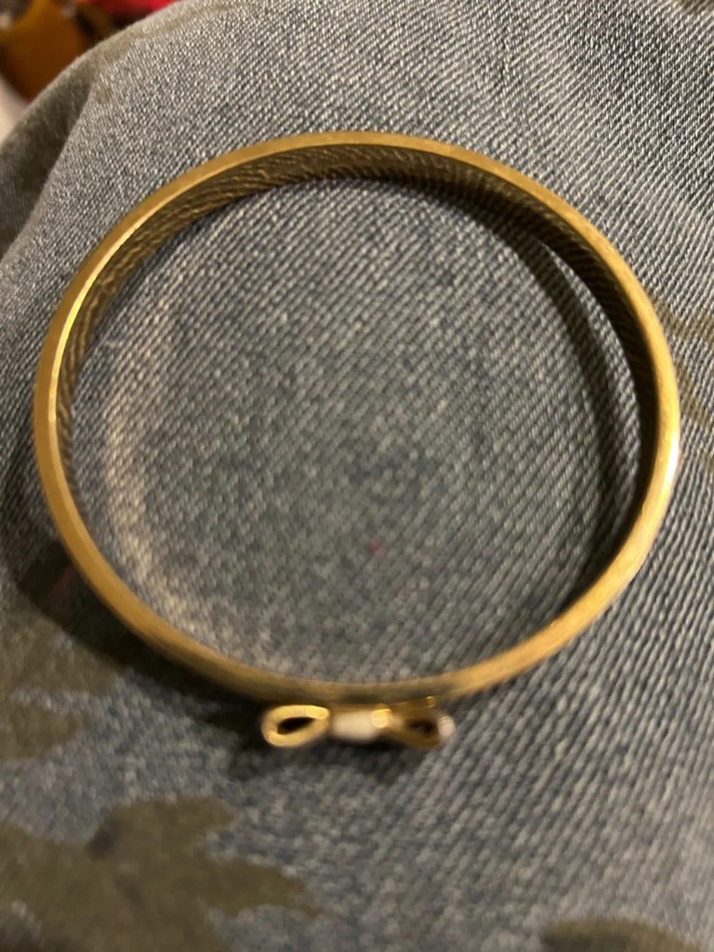 kate spade Gold Tone Engraved Slim Bangle quite luxury dainty bow gift idea - Picture 3 of 7